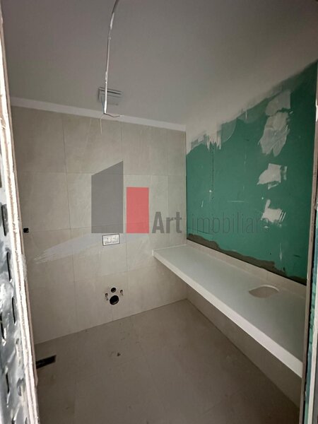 Pipera, penthouse cu terasa imensa de 143 mp, utila 114 mp si priveliste panoramica